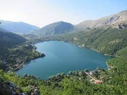 15.08: Ferragosto tra storia e natura - Lago di Scanno e Alba Fucens Gite 1 giorno