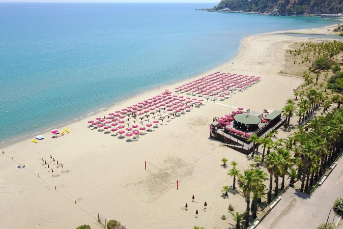 31.08 - 07.09: Calabria - Club Esse Sunbeach 4* - Squillace Marina Italia