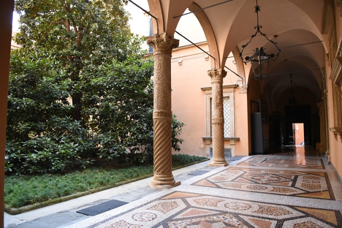 30.11: Bologna - Palazzo Boncompagni e Antica Fiera di Santa Lucia Mercatini di Natale