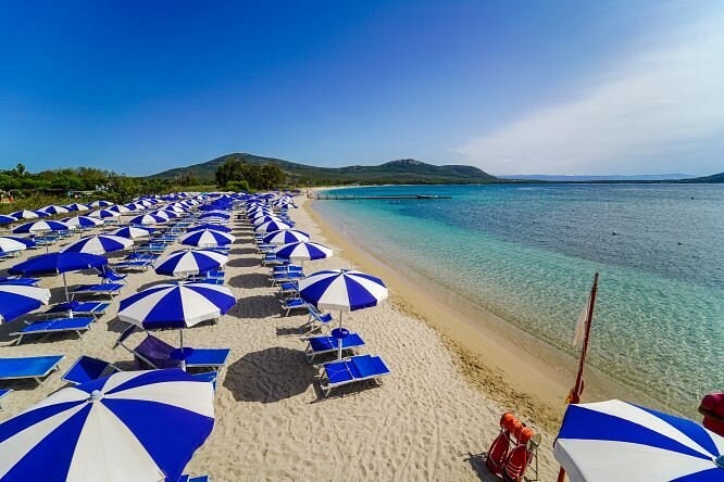 26.06 - 04.07: Alghero - Futura Club Baia di Conte**** Italia