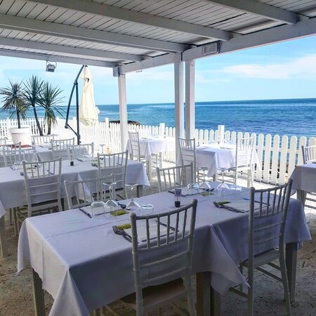 08.03: Festa delle Donne: Visita di Grottammare e pranzo di pesce a Campofilone Italia