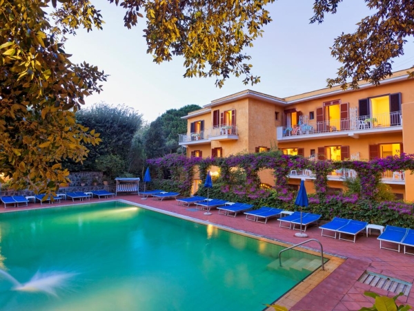 Ischia: Hotel Cleopatra*** 