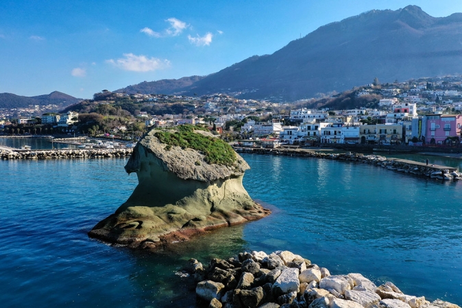 Ischia: Formula Roulette Low Cost **** con bus incluso 