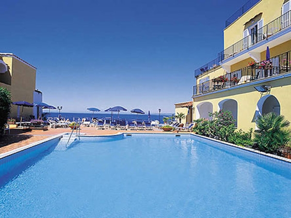 Ischia: Hotel Terme Parco Aurora*** 