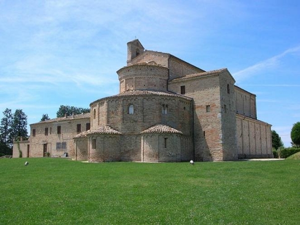 31.05: Abbazia Santa Maria a Piè di Chienti - Pranzo di pesce a Recanati Italia