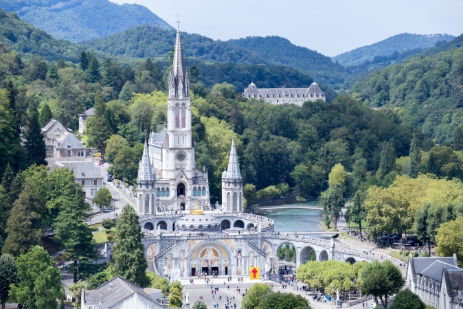 05.07 - 10.07: Pellegrinaggio a Lourdes - Visite di Montserrat e Barcellona Turismo religioso - Pellegrinaggi