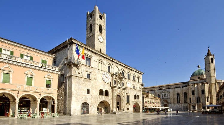 30.05: Ascoli Piceno e mangiata di pesce a Campofilone Gite 1 giorno