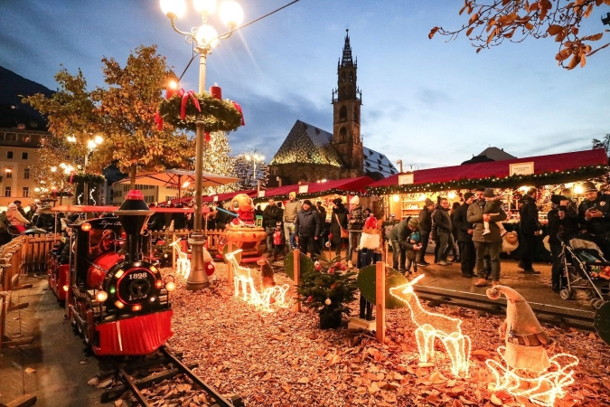 13.12: Viterbo Christmas Village 